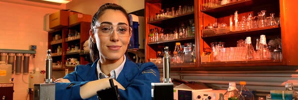 grad student in the lab (c) UCR/Stan Lim